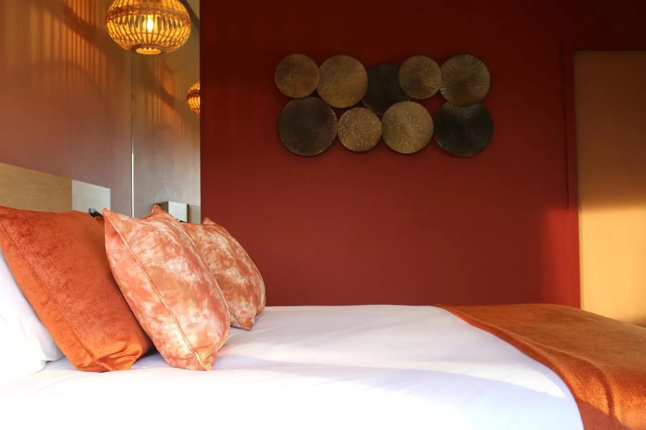 Hex Wildlife Hotel At Yorkshire Wildlife Park Doncaster Royaume-Uni